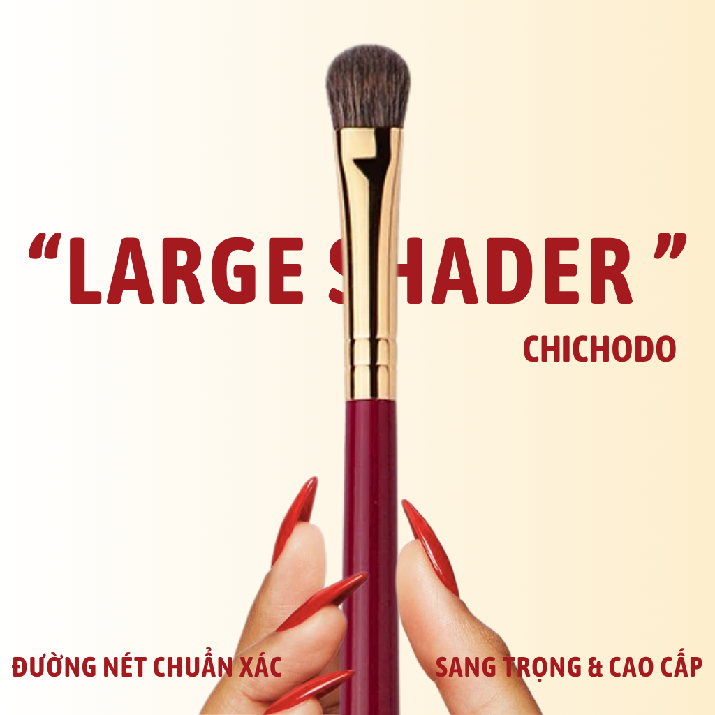 Cọ Nhấn Sáng Tán Bầu Mắt CHICHODO Large Shader C114 – Lông Tự Nhiên Mềm Mịn Bám Phấn Tốt